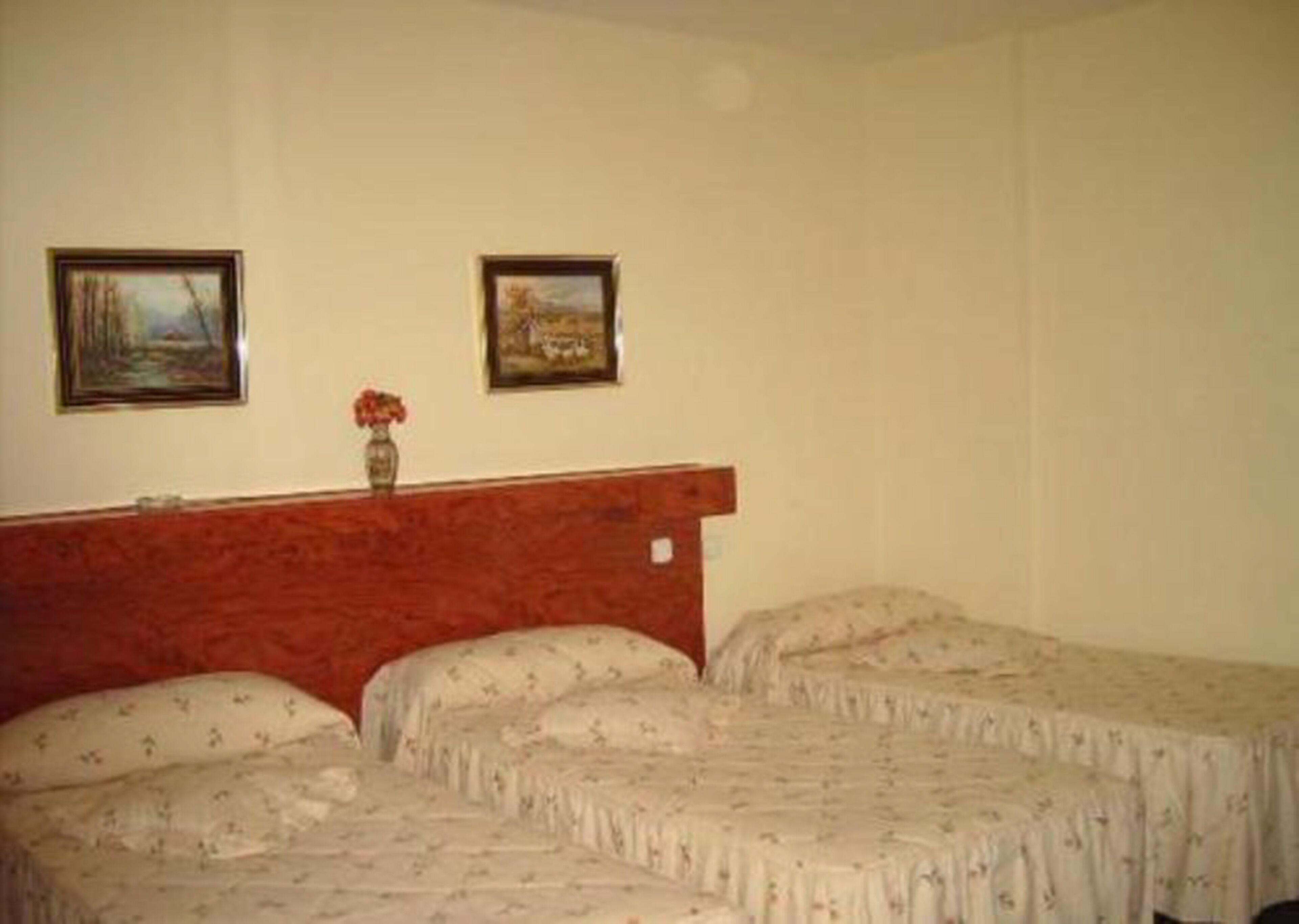 Hostal Moncloa — Photos 2